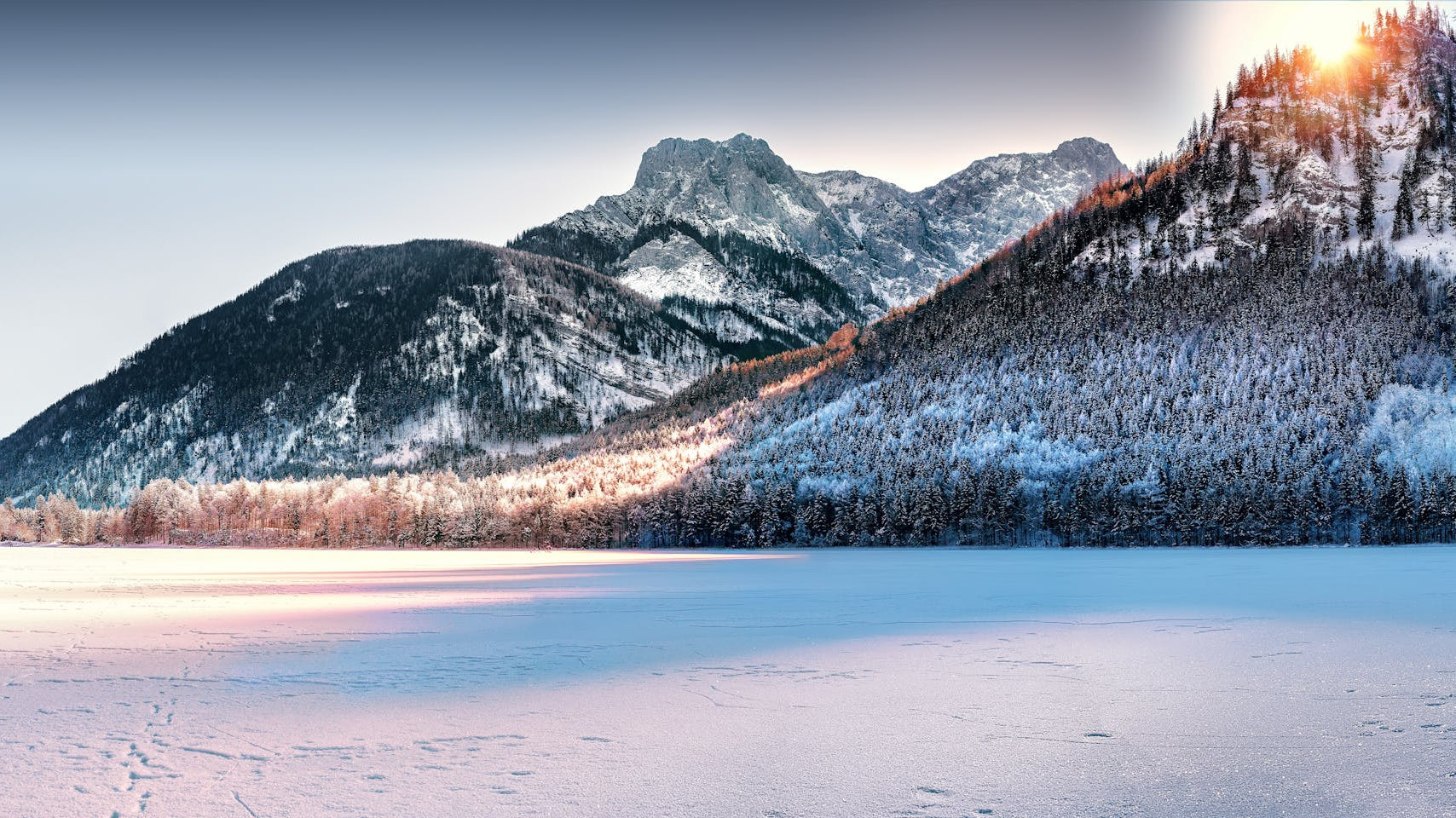 Winter Landscape Photography Tips: Embracing the Beauty of the Season | Photo by Simon Berger