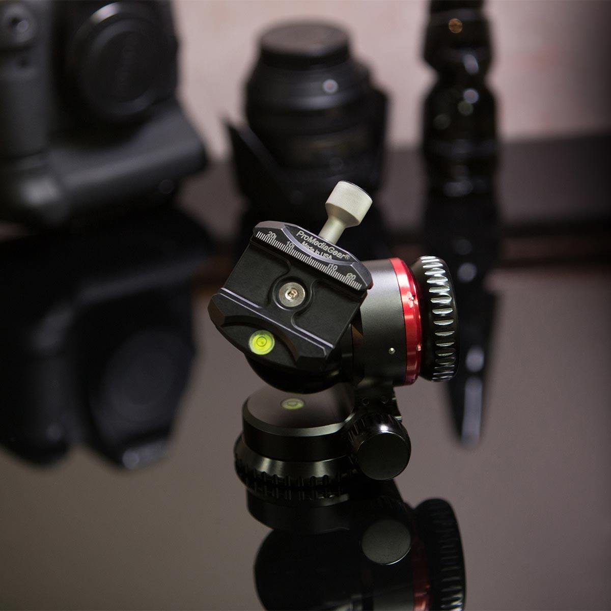 Camrock BH-1 universal clip with mini ballhead
