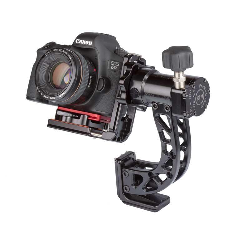 Tomahawk with PLX4 L-Bracket and C60 clamp used as gimbal cradle with Canon 6D using PX3R plate.