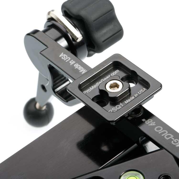Square plate attached to PMG-DUO slider